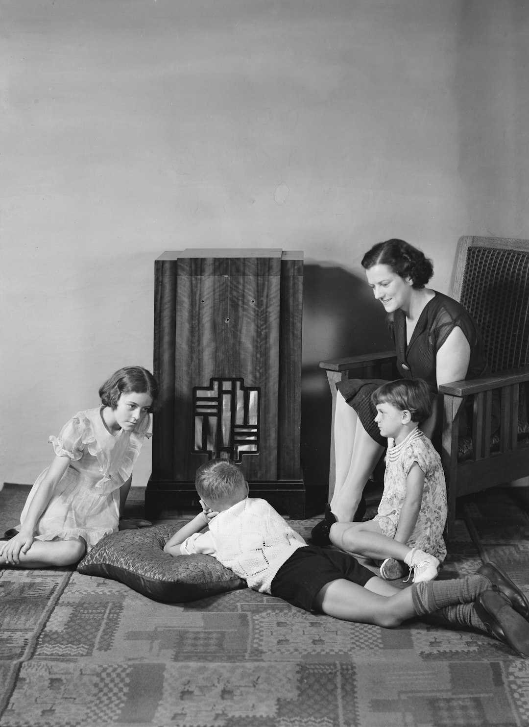 family watching old tv